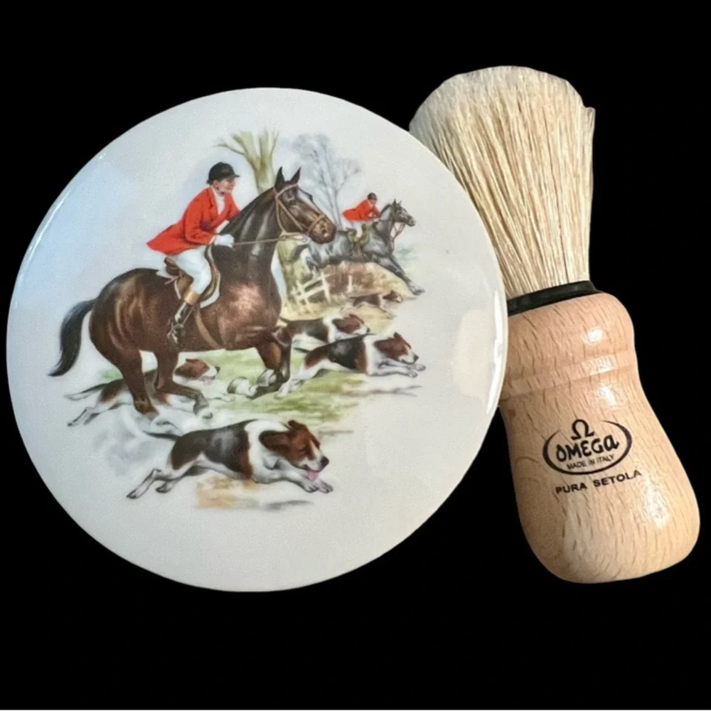 Equestrian Fox Hunt Scene Shaving Soap Porcelain Dish w/ Omega Pure Setola Brush